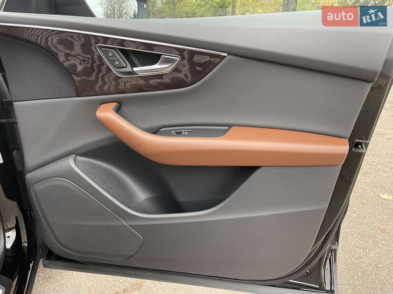 Позашляховик / Кросовер Audi Q8 2020 в Києві фото 39 Позашляховик / Кросовер Audi Q8 2020 в Києві