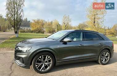 Позашляховик / Кросовер Audi Q8 2021 в  фото 10 Позашляховик / Кросовер Audi Q8 2021 в