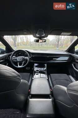 Позашляховик / Кросовер Audi Q8 2021 в  фото 20 Позашляховик / Кросовер Audi Q8 2021 в