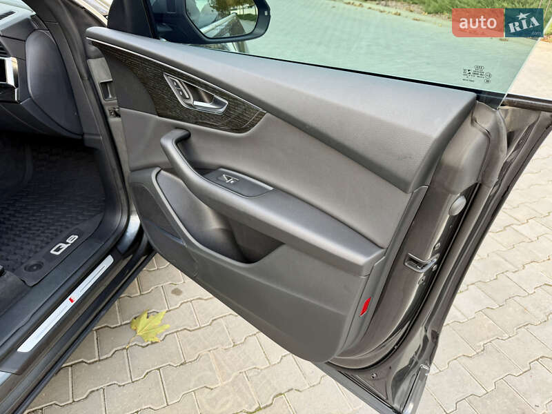 Позашляховик / Кросовер Audi Q8 2019 в Одесі фото 32 Позашляховик / Кросовер Audi Q8 2019 в Одесі