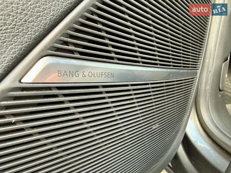 Позашляховик / Кросовер Audi Q8 2019 в Одесі фото 50 Позашляховик / Кросовер Audi Q8 2019 в Одесі