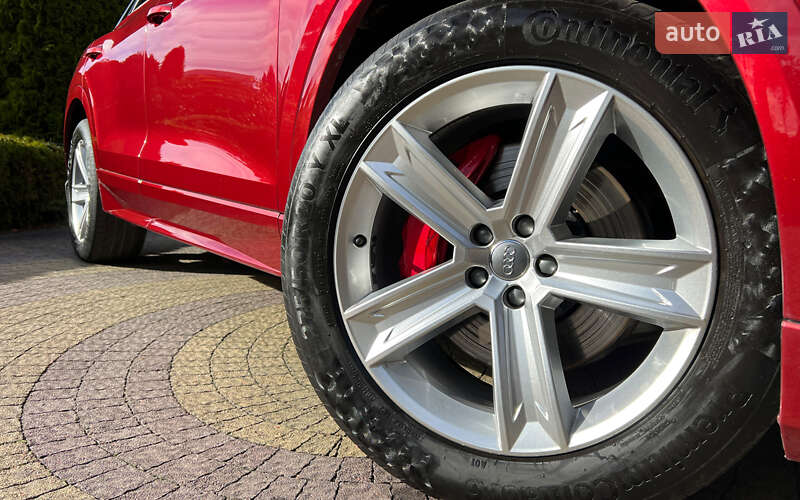 Внедорожник / Кроссовер Audi Q8 2019 в Львове
