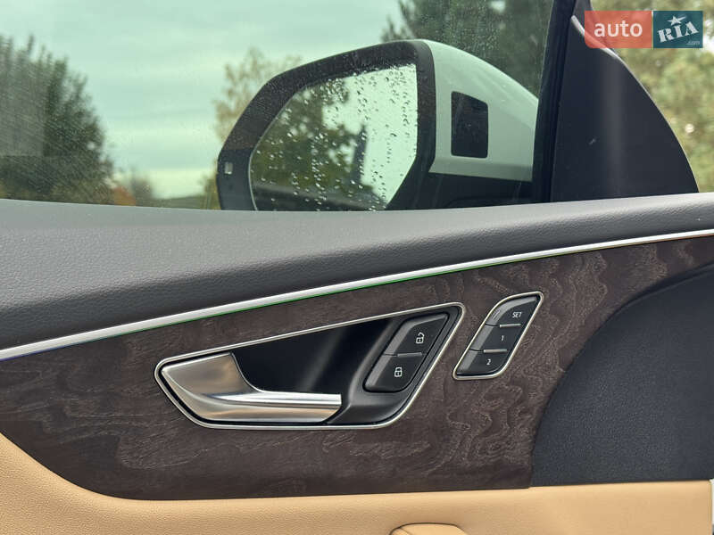 Позашляховик / Кросовер Audi Q8 2021 в Києві фото 27 Позашляховик / Кросовер Audi Q8 2021 в Києві