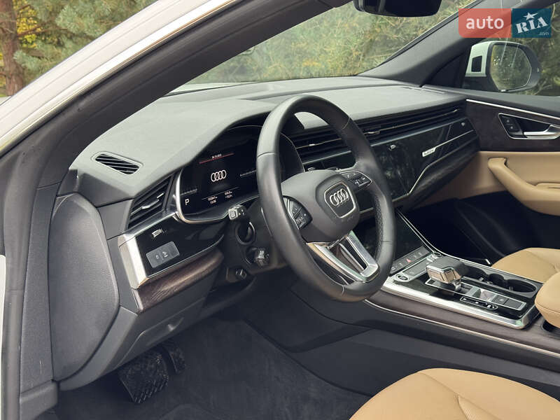 Позашляховик / Кросовер Audi Q8 2021 в Києві фото 31 Позашляховик / Кросовер Audi Q8 2021 в Києві