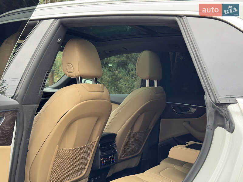 Позашляховик / Кросовер Audi Q8 2021 в Києві фото 46 Позашляховик / Кросовер Audi Q8 2021 в Києві