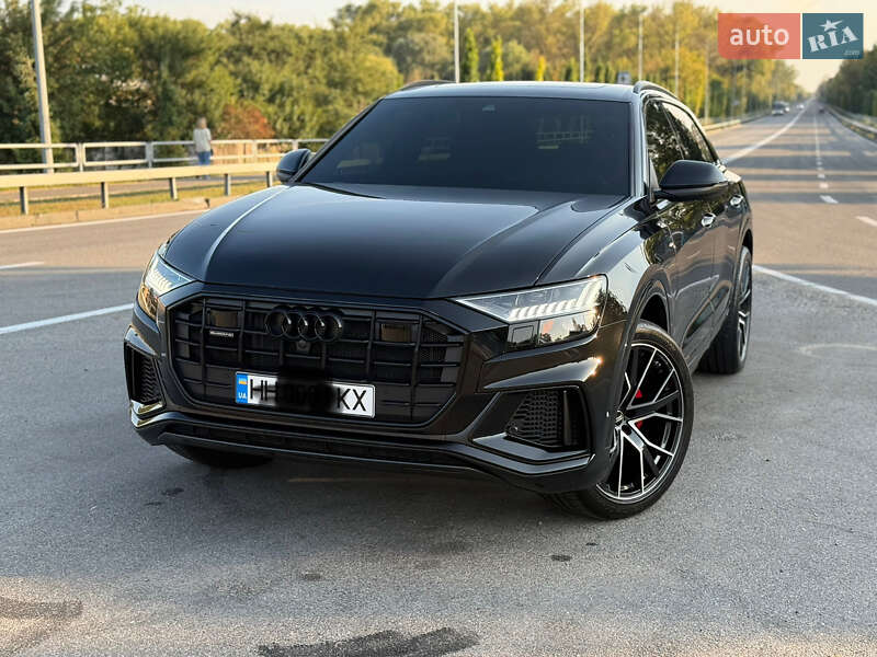 Позашляховик / Кросовер Audi Q8 2023 в Чернігові