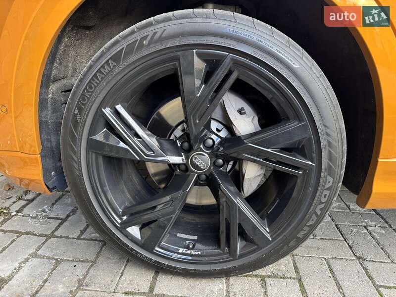 Внедорожник / Кроссовер Audi Q8 2020 в Черновцах