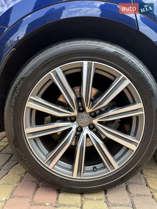 Внедорожник / Кроссовер Audi Q8 2019 в Виноградове фото 42 Внедорожник / Кроссовер Audi Q8 2019 в Виноградове