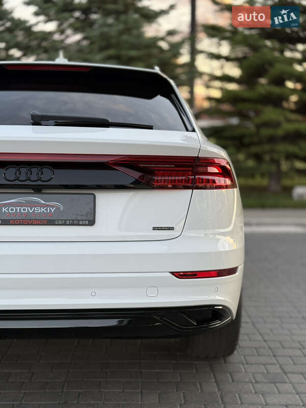 Позашляховик / Кросовер Audi Q8 2023 в Одесі