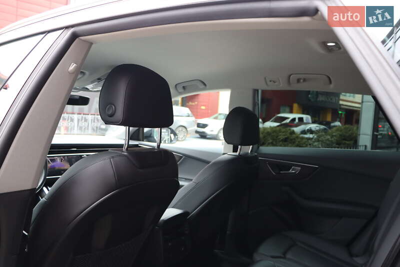 Внедорожник / Кроссовер Audi Q8 2018 в Львове