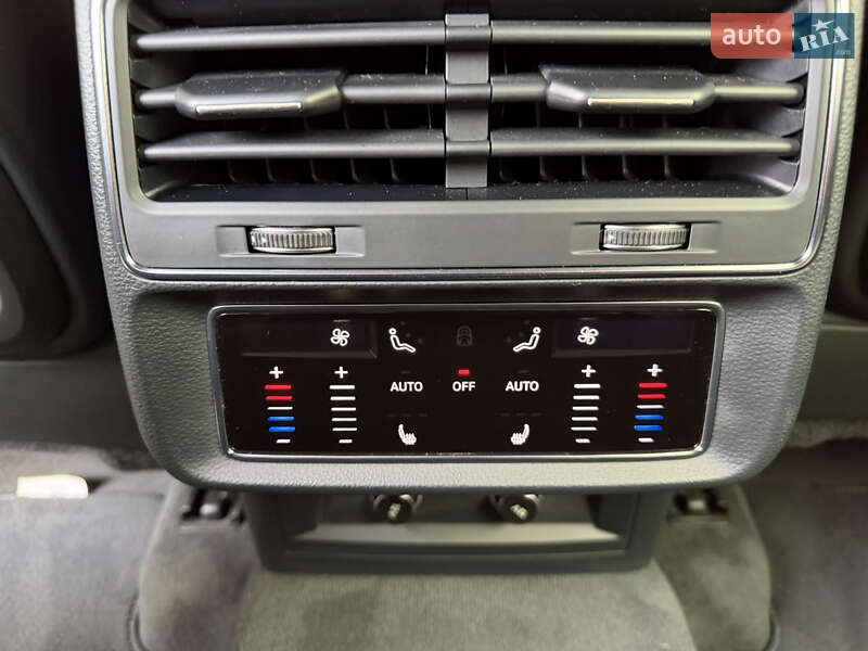 Позашляховик / Кросовер Audi Q8 2019 в Івано-Франківську фото 10 Позашляховик / Кросовер Audi Q8 2019 в Івано-Франківську