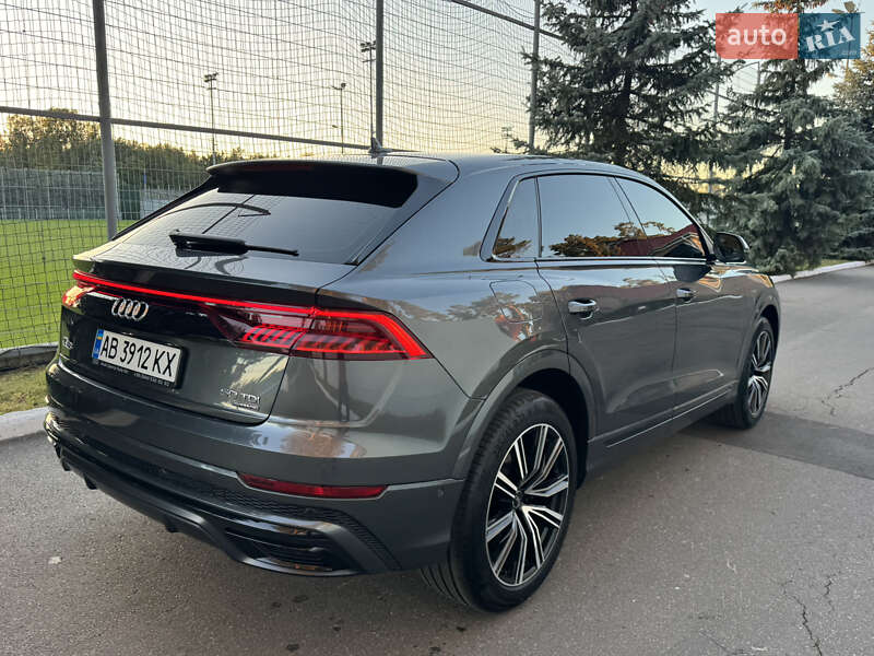 Позашляховик / Кросовер Audi Q8 2021 в Києві