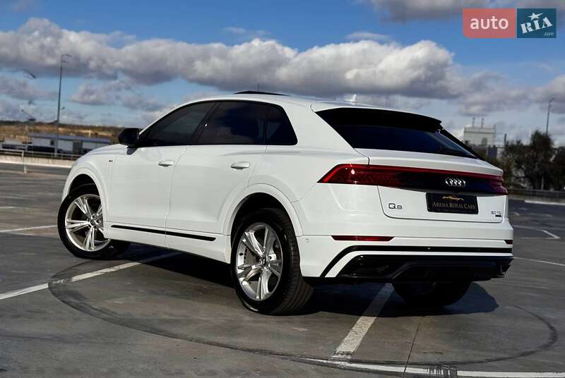 Позашляховик / Кросовер Audi Q8 2020 в Києві фото 13 Позашляховик / Кросовер Audi Q8 2020 в Києві
