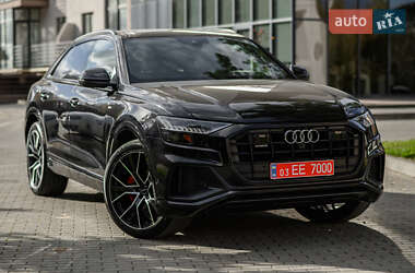 Позашляховик / Кросовер Audi Q8 2019 в Львові