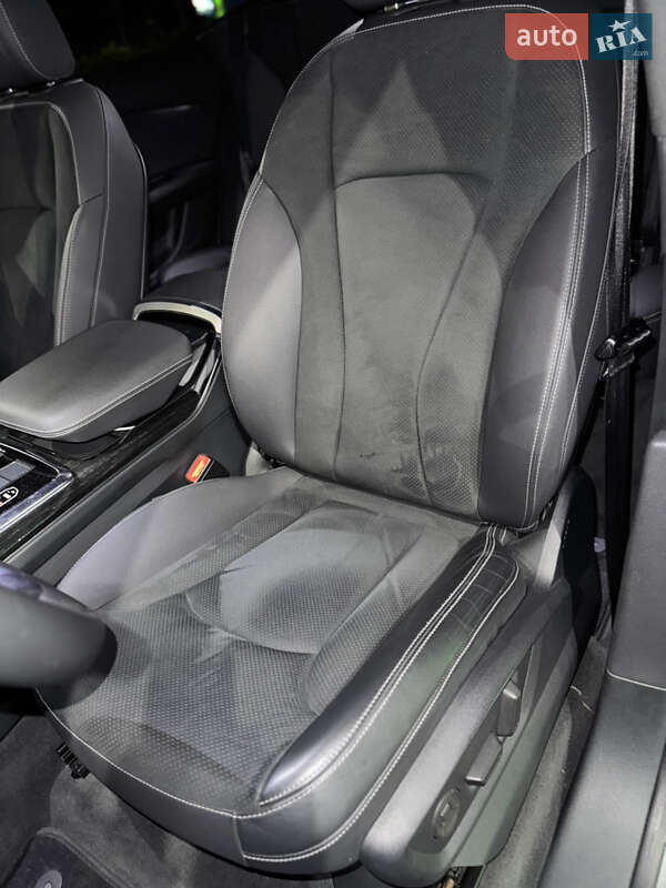 Внедорожник / Кроссовер Audi Q8 2018 в Киеве фото 16 Внедорожник / Кроссовер Audi Q8 2018 в Киеве