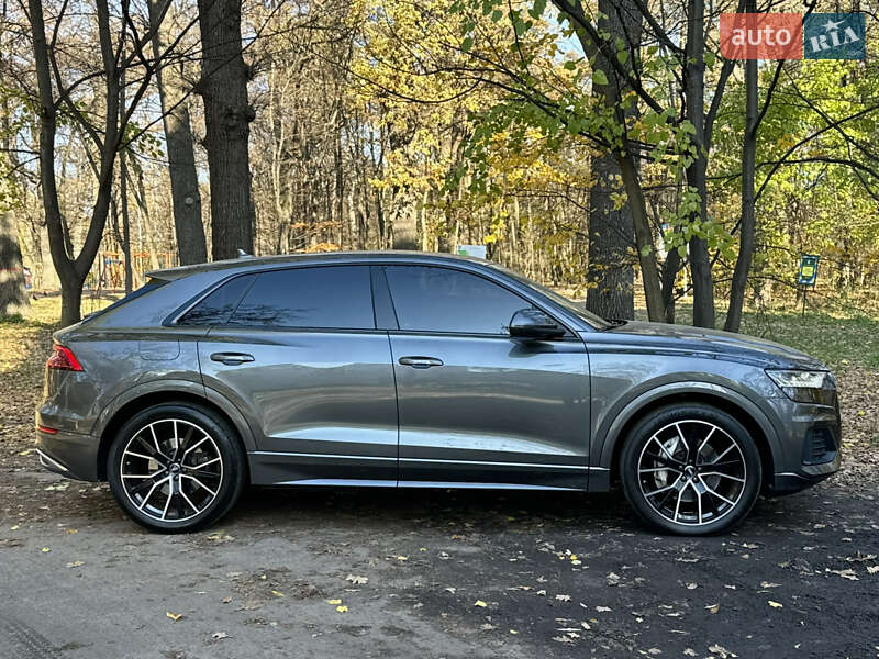 Позашляховик / Кросовер Audi Q8 2019 в Києві