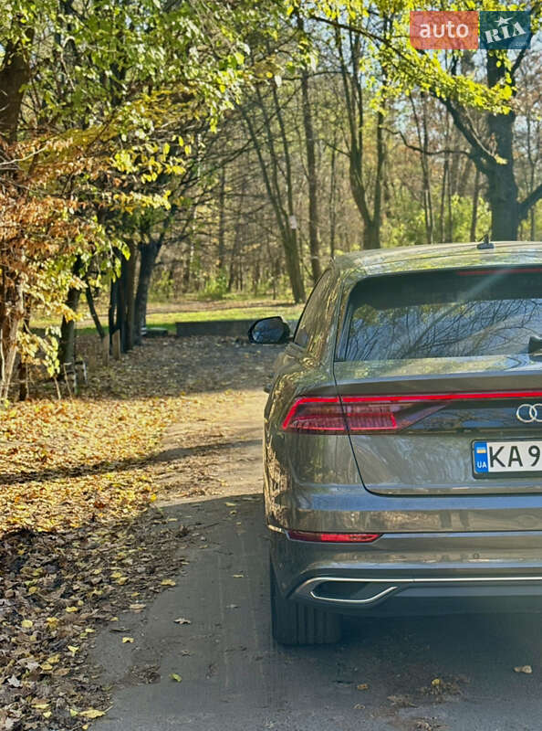 Позашляховик / Кросовер Audi Q8 2019 в Києві