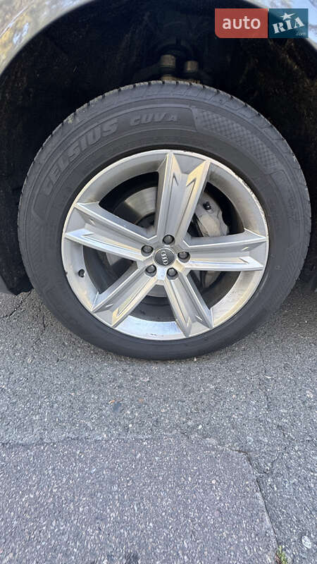 Внедорожник / Кроссовер Audi Q8 2018 в Киеве фото 45 Внедорожник / Кроссовер Audi Q8 2018 в Киеве