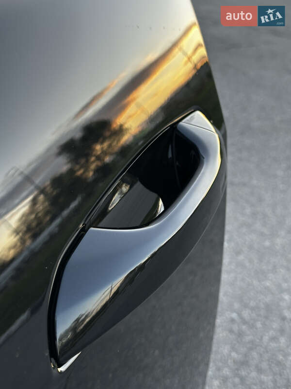 Внедорожник / Кроссовер Audi Q8 2022 в Киеве