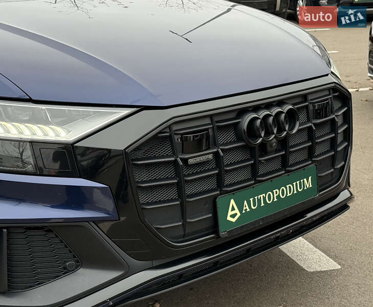 Позашляховик / Кросовер Audi Q8 2019 в Києві