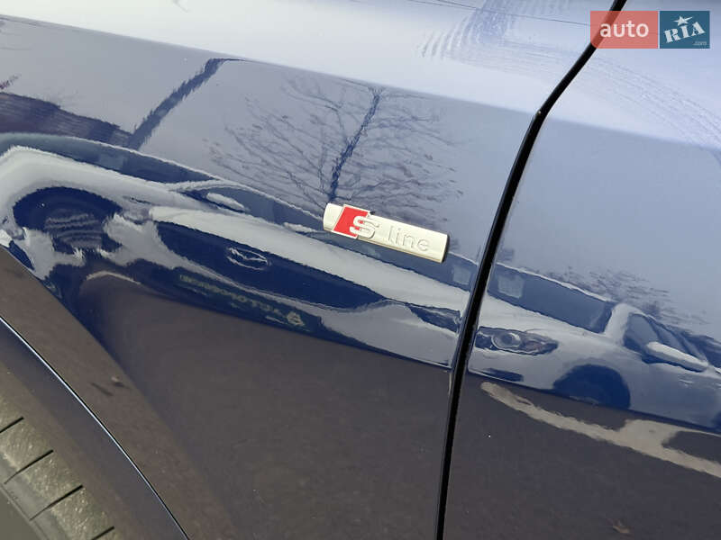 Позашляховик / Кросовер Audi Q8 2019 в Києві