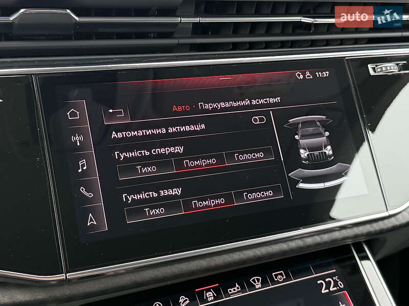 Позашляховик / Кросовер Audi Q8 2019 в Києві