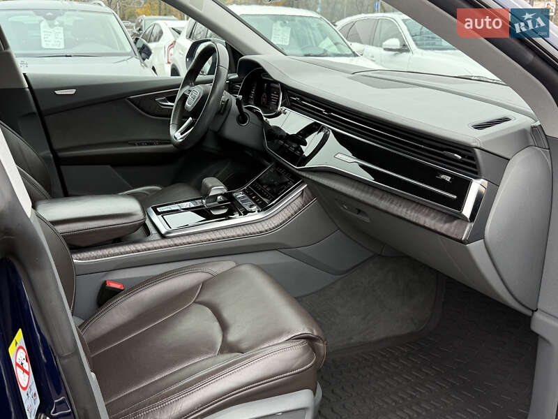 Позашляховик / Кросовер Audi Q8 2019 в Києві