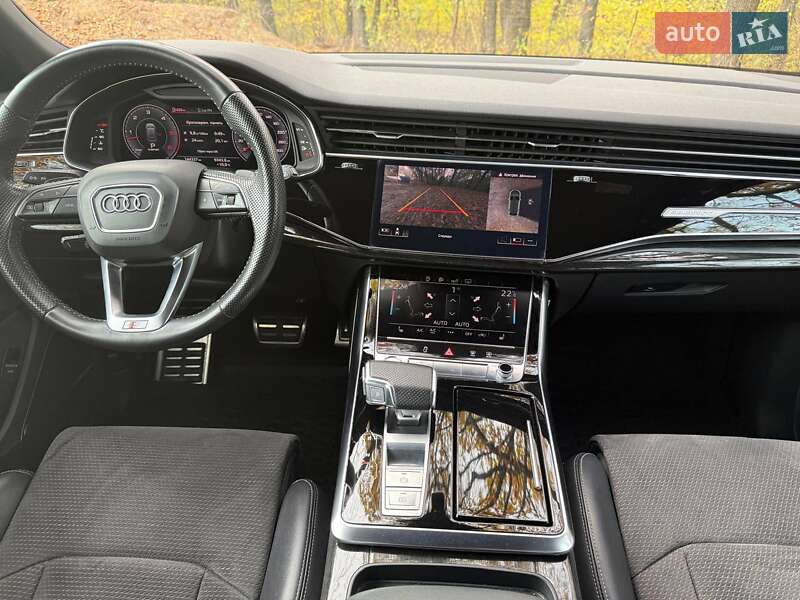 Позашляховик / Кросовер Audi Q8 2020 в Києві фото 13 Позашляховик / Кросовер Audi Q8 2020 в Києві