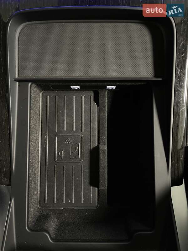 Позашляховик / Кросовер Audi Q8 2024 в Львові