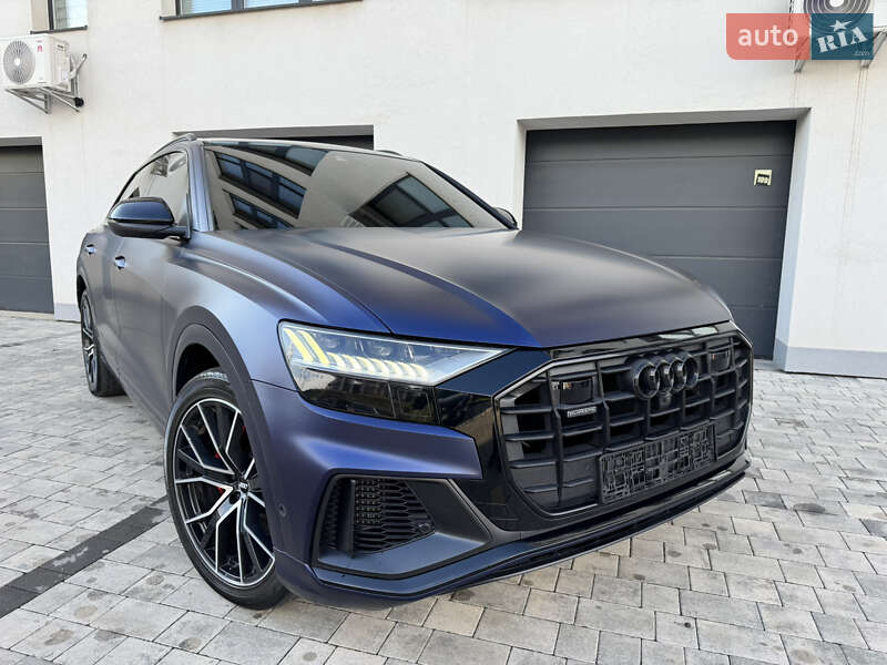 Внедорожник / Кроссовер Audi Q8 2019 в Ужгороде