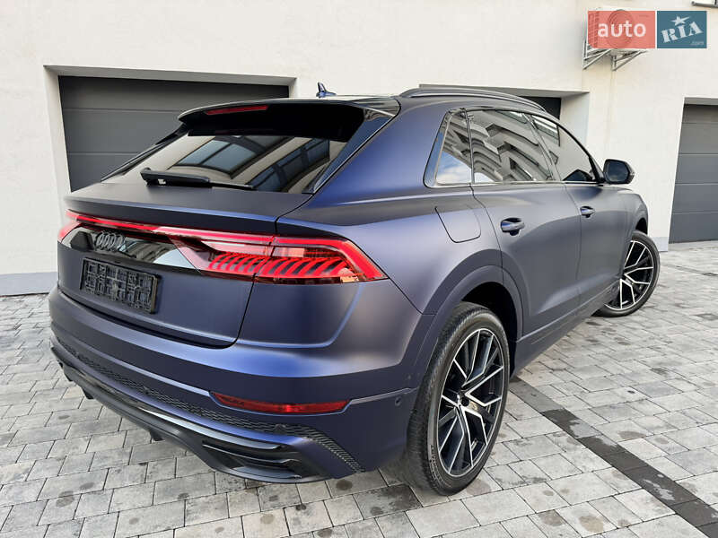 Внедорожник / Кроссовер Audi Q8 2019 в Ужгороде
