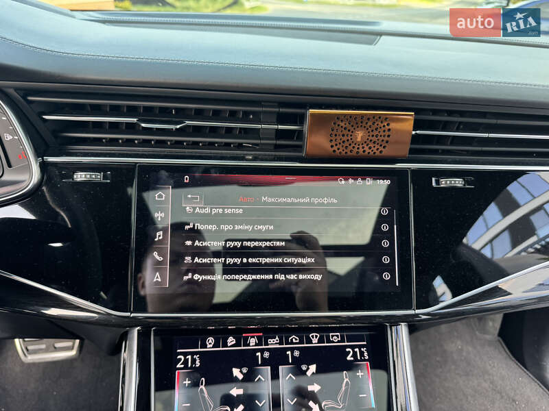 Внедорожник / Кроссовер Audi Q8 2019 в Ужгороде