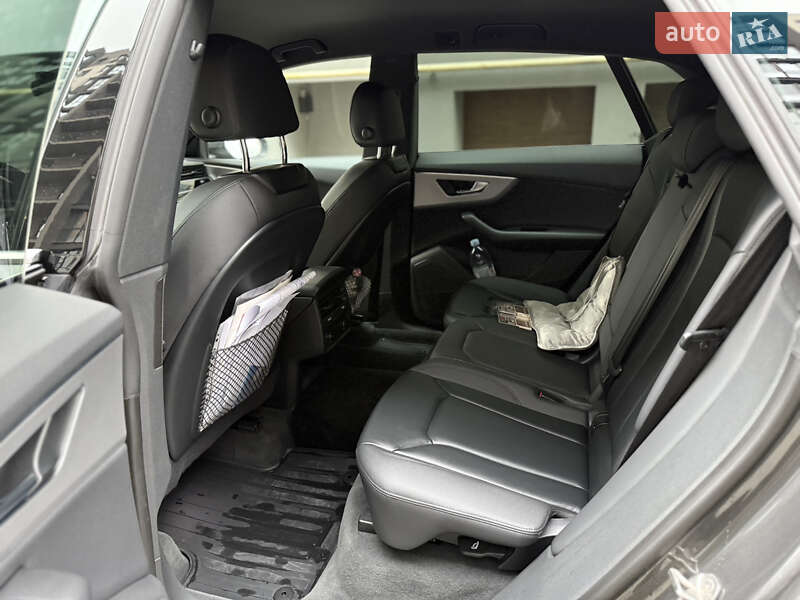 Внедорожник / Кроссовер Audi Q8 2022 в Ивано-Франковске