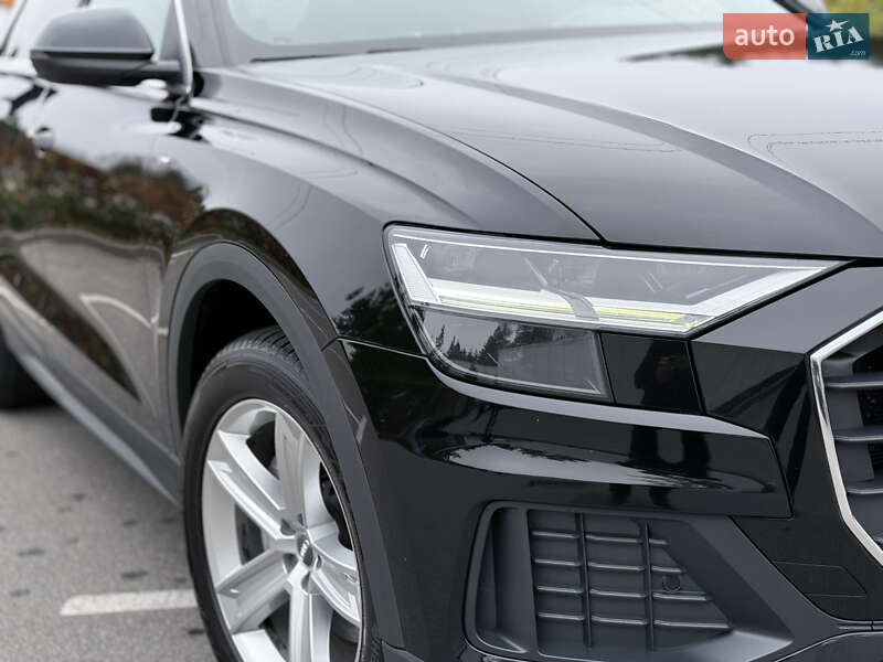 Позашляховик / Кросовер Audi Q8 2019 в Києві