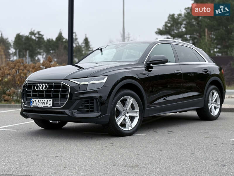 Позашляховик / Кросовер Audi Q8 2019 в Києві