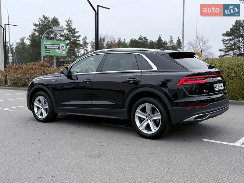 Позашляховик / Кросовер Audi Q8 2019 в Києві