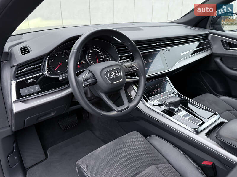Позашляховик / Кросовер Audi Q8 2019 в Києві