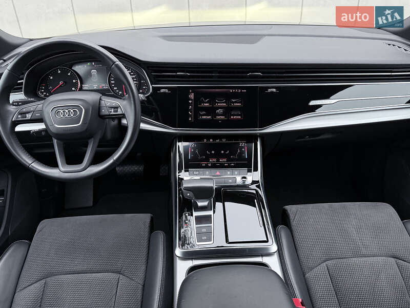 Позашляховик / Кросовер Audi Q8 2019 в Києві