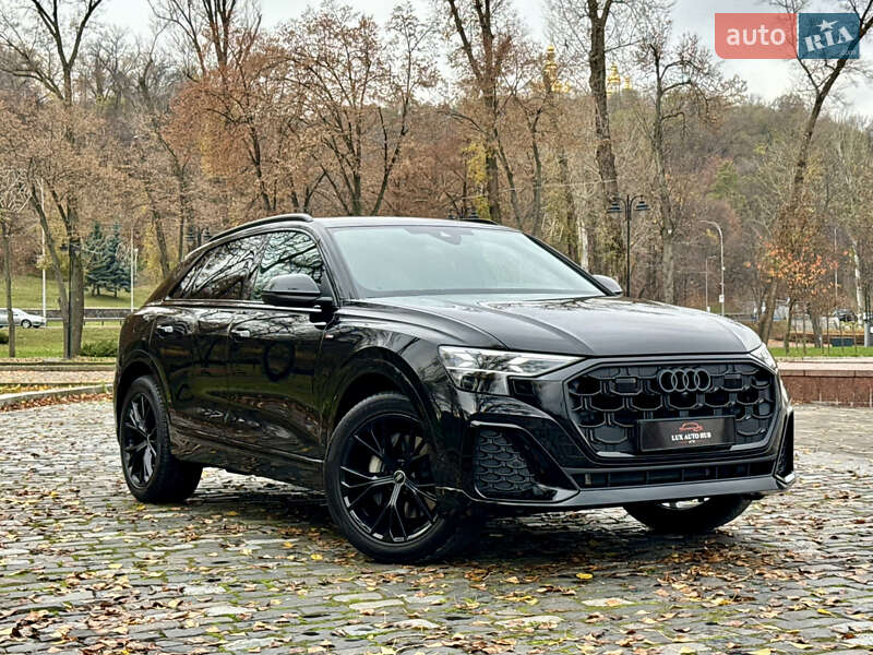 Позашляховик / Кросовер Audi Q8 2025 в Києві
