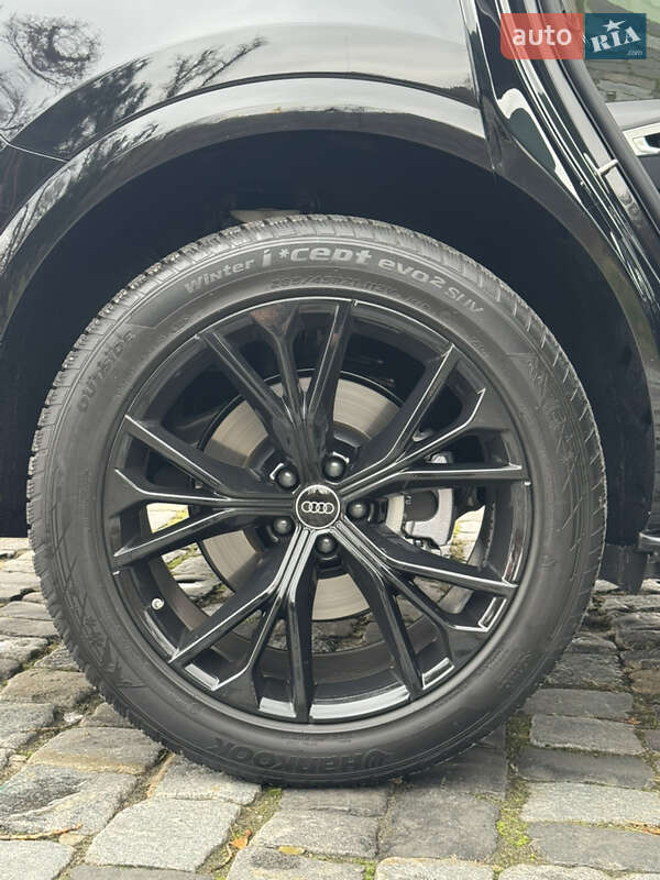 Позашляховик / Кросовер Audi Q8 2025 в Києві