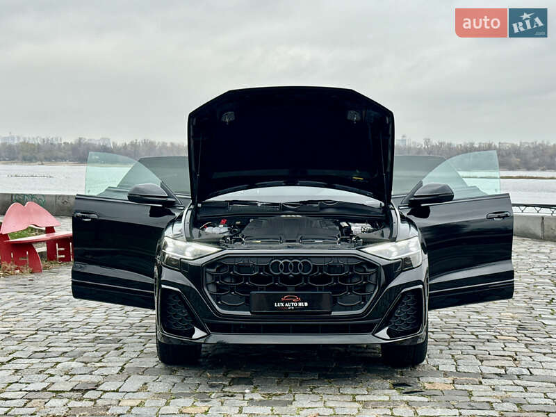 Позашляховик / Кросовер Audi Q8 2025 в Києві