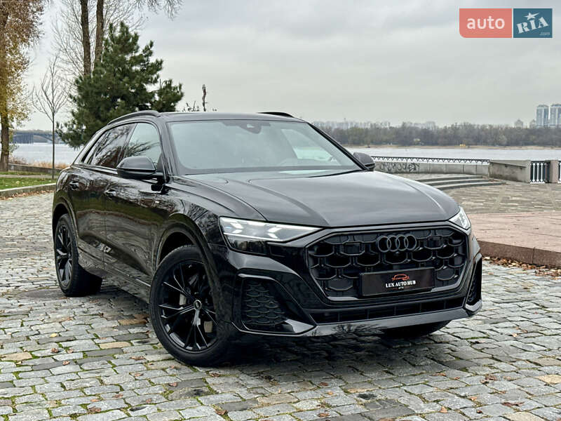 Позашляховик / Кросовер Audi Q8 2025 в Києві