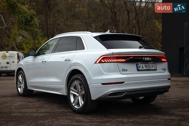 Внедорожник / Кроссовер Audi Q8 2019 в Киеве