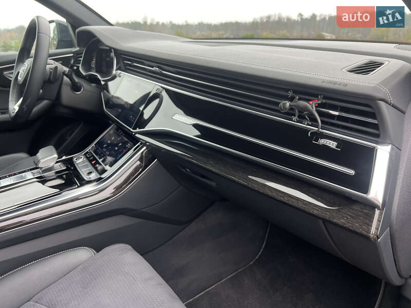 Позашляховик / Кросовер Audi Q8 2023 в Києві фото 32 Позашляховик / Кросовер Audi Q8 2023 в Києві