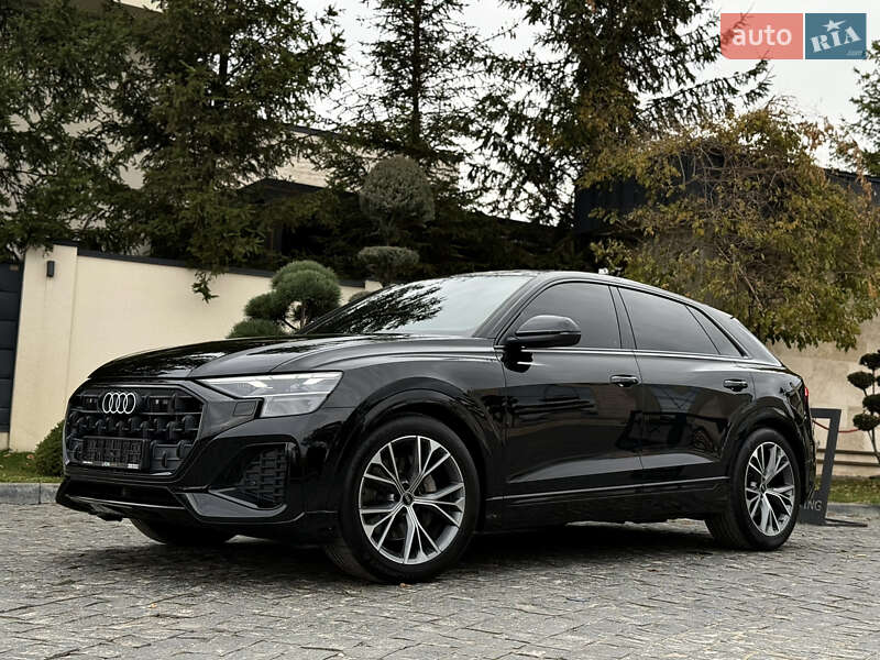 Позашляховик / Кросовер Audi Q8 2023 в Львові