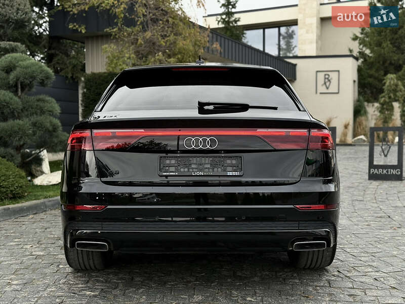 Позашляховик / Кросовер Audi Q8 2023 в Львові