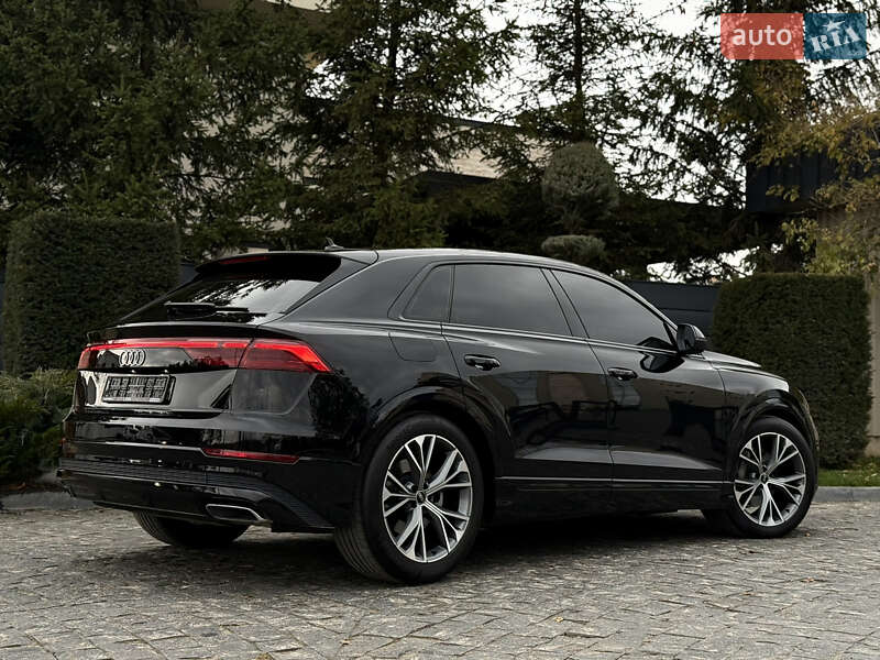 Позашляховик / Кросовер Audi Q8 2023 в Львові