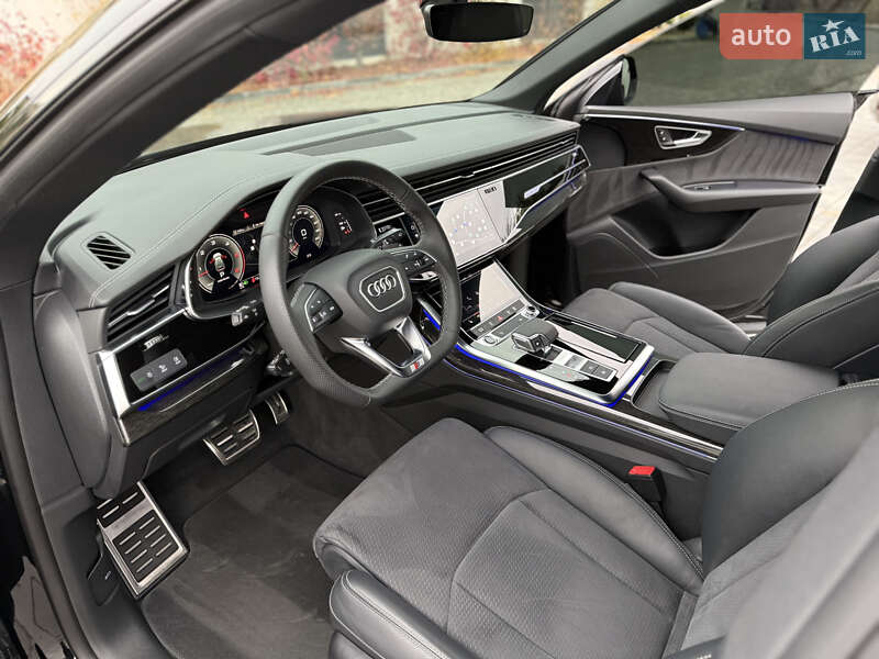 Позашляховик / Кросовер Audi Q8 2023 в Львові