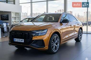 Позашляховик / Кросовер Audi Q8 2020 в Львові