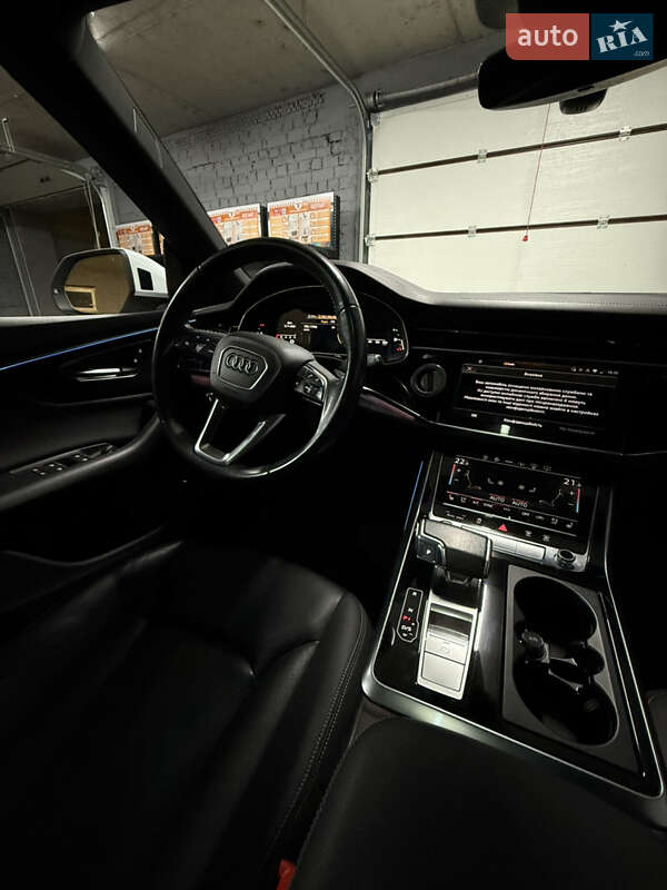 Позашляховик / Кросовер Audi Q8 2020 в Львові фото 8 Позашляховик / Кросовер Audi Q8 2020 в Львові